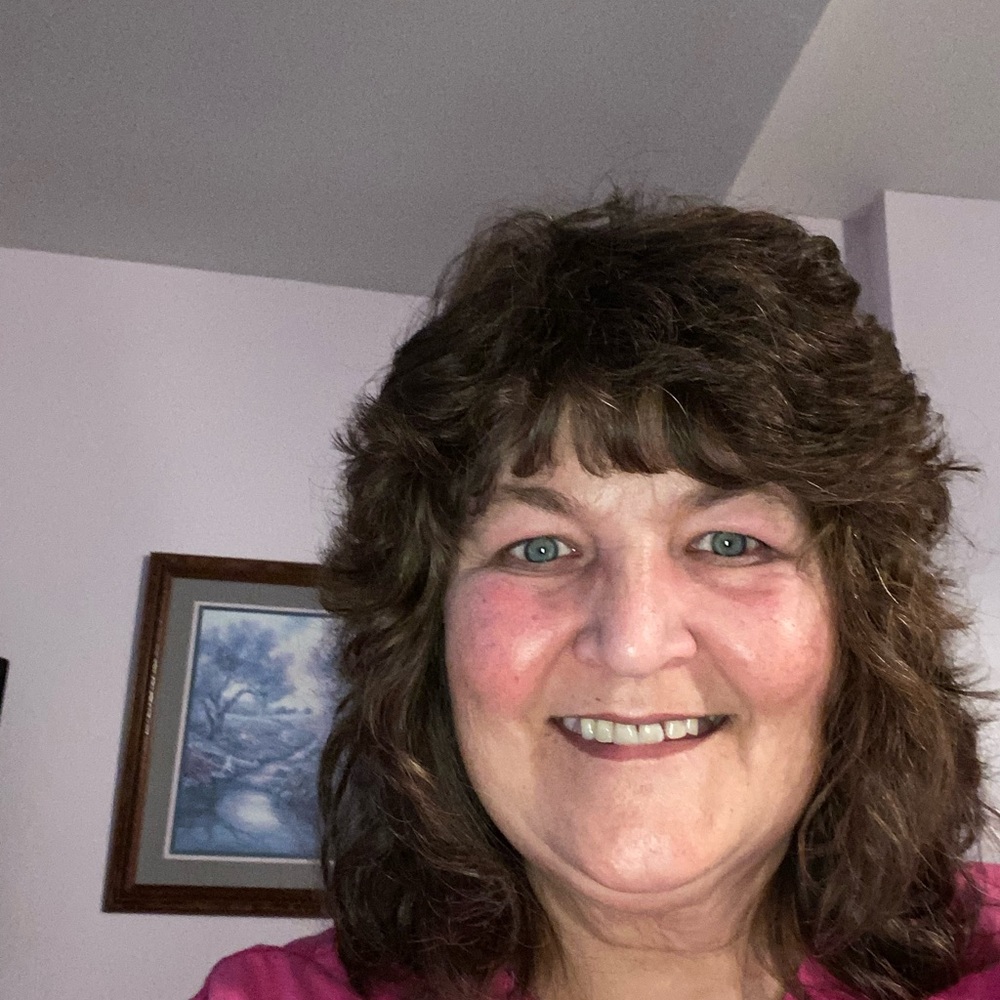 Meet your Posher, Cynthia